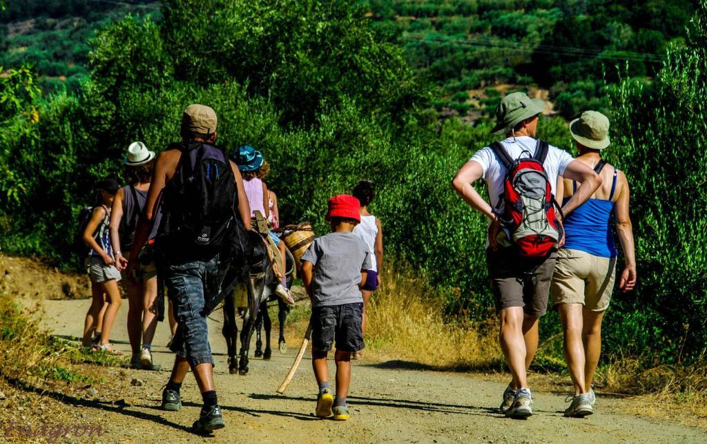 Enagron Ecotourism Village Axós Exteriér fotografie