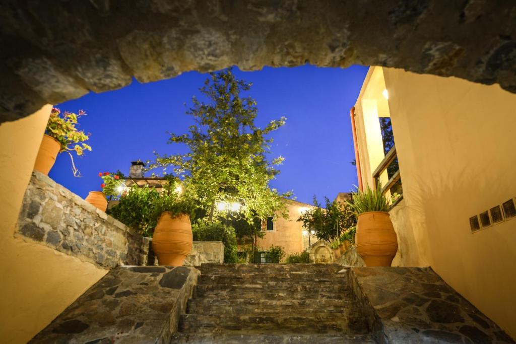 Enagron Ecotourism Village Axós Exteriér fotografie